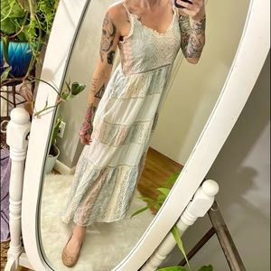 Love Sam | Anthropologie Chateau Shabby Chic Bohemian Flowy Embroidered Dress